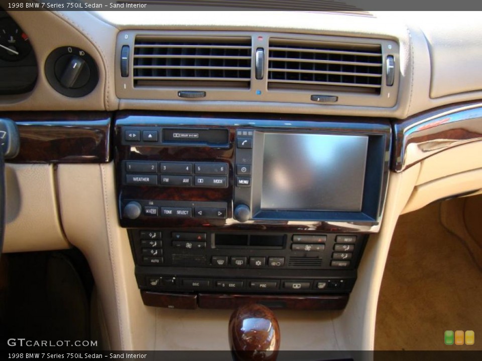 Sand Interior Controls for the 1998 BMW 7 Series 750iL Sedan #45023317