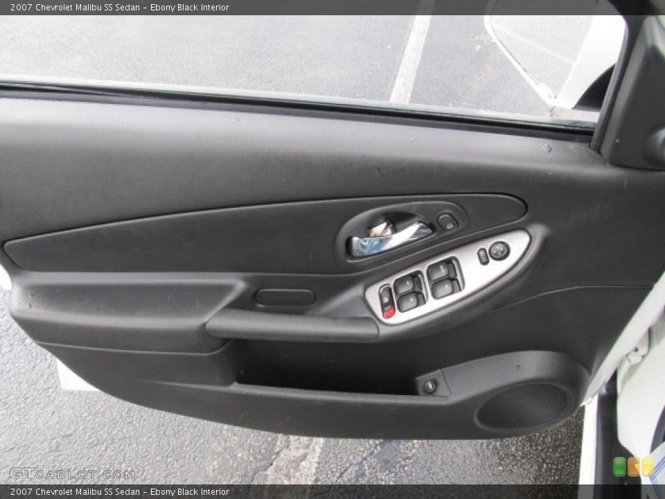 Ebony Black Interior Door Panel for the 2007 Chevrolet Malibu SS Sedan #45024898