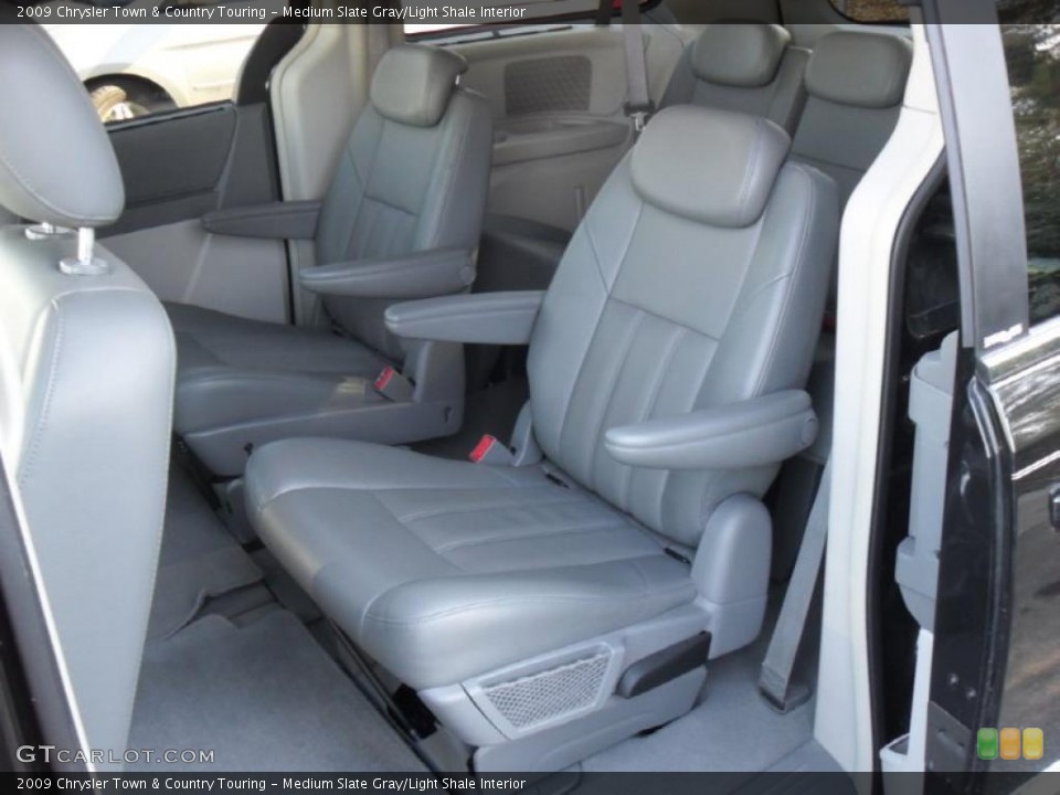 Medium Slate Gray/Light Shale Interior Photo for the 2009 Chrysler Town & Country Touring #45025259