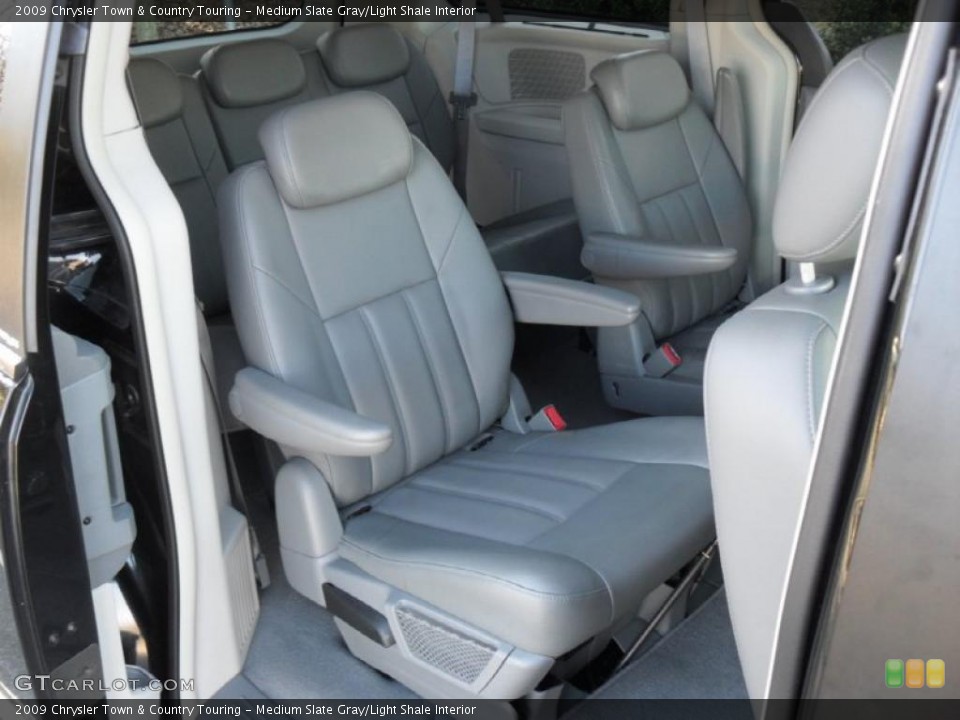 Medium Slate Gray/Light Shale Interior Photo for the 2009 Chrysler Town & Country Touring #45025347