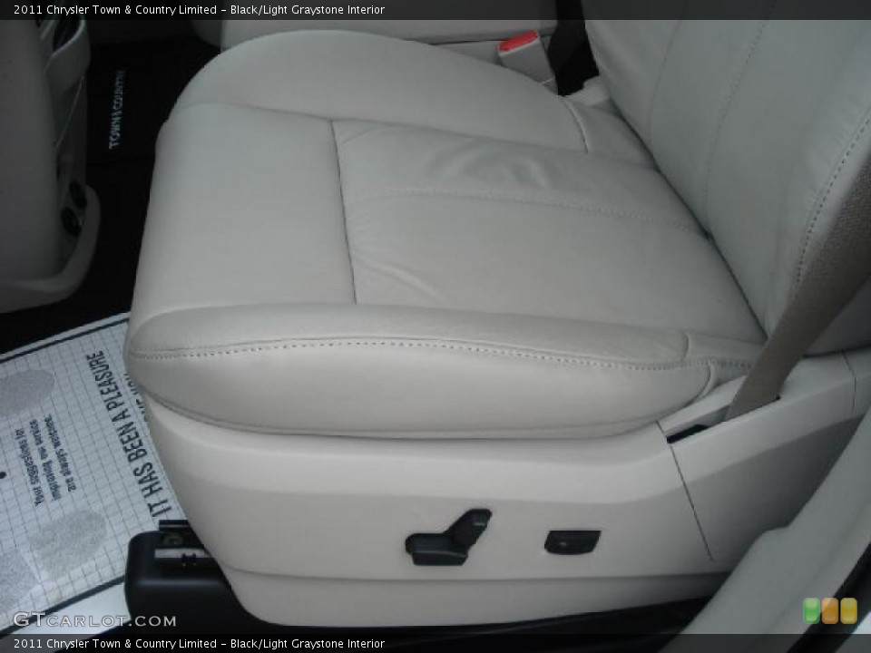 Black/Light Graystone Interior Photo for the 2011 Chrysler Town & Country Limited #45029029