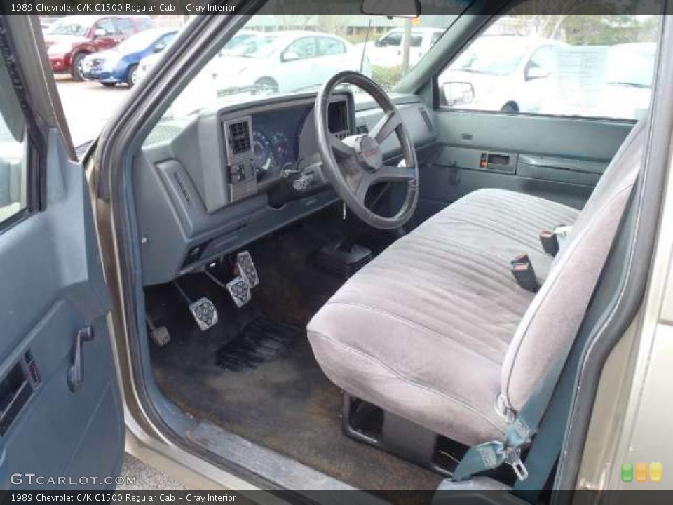 Gray Interior Photo for the 1989 Chevrolet C/K C1500 Regular Cab #45037817