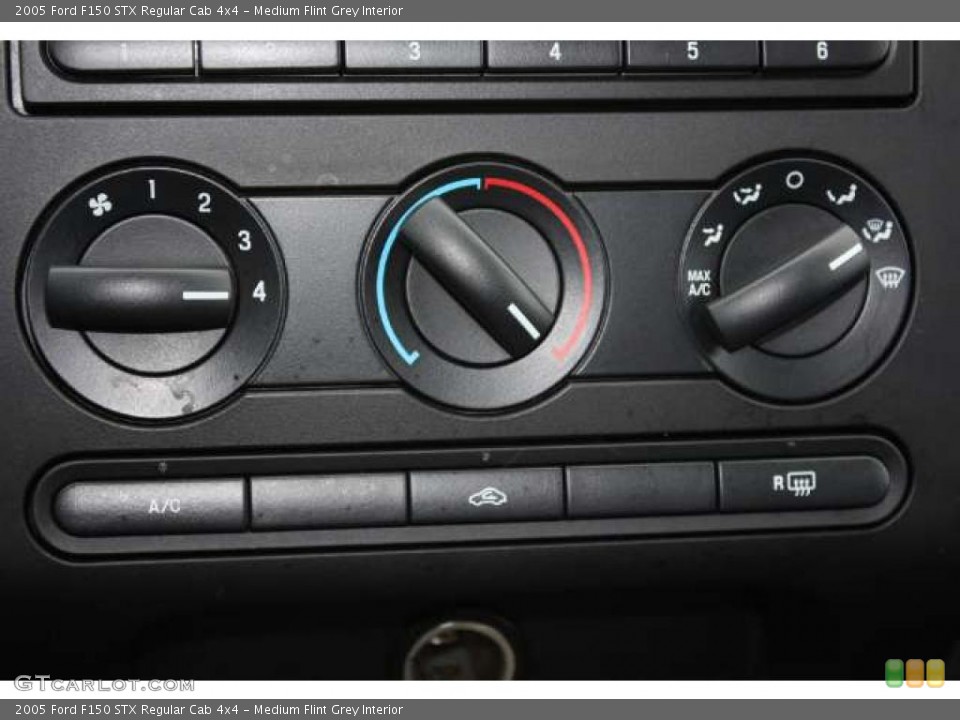 Medium Flint Grey Interior Controls for the 2005 Ford F150 STX Regular Cab 4x4 #45042621