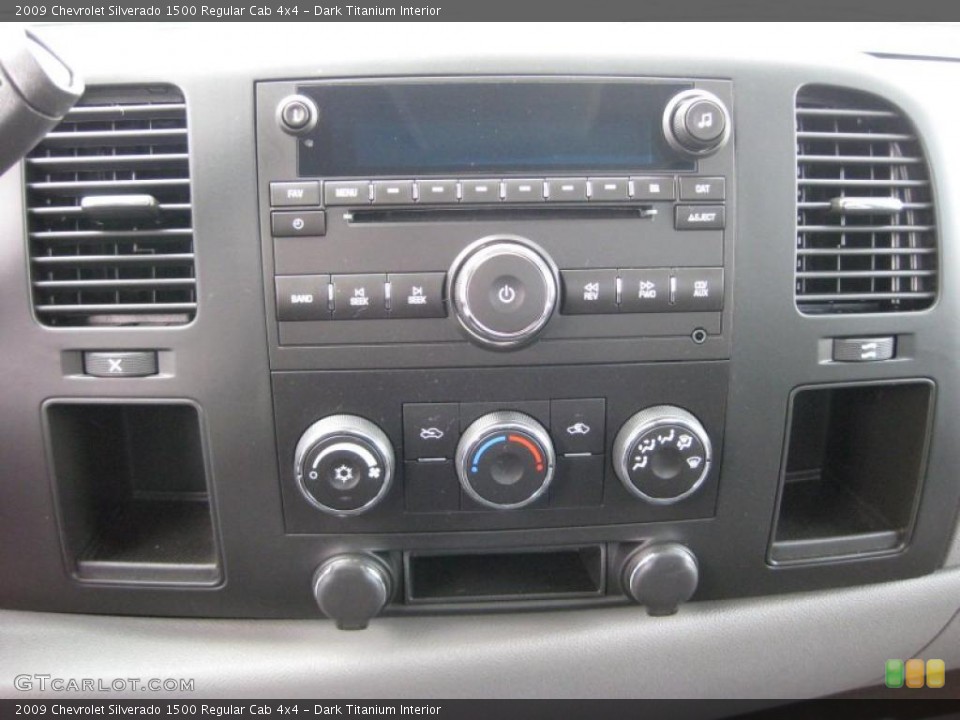 Dark Titanium Interior Controls for the 2009 Chevrolet Silverado 1500 Regular Cab 4x4 #45049373