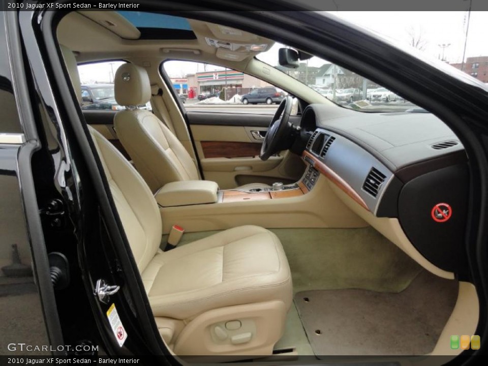 Barley Interior Photo for the 2010 Jaguar XF Sport Sedan #45050693