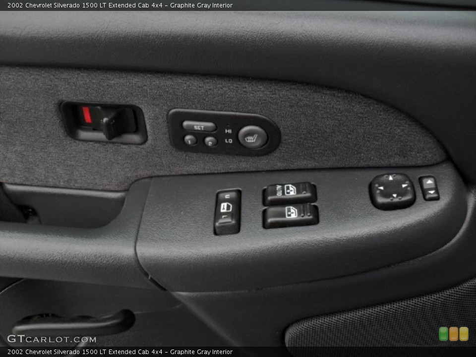Graphite Gray Interior Controls for the 2002 Chevrolet Silverado 1500 LT Extended Cab 4x4 #45059297