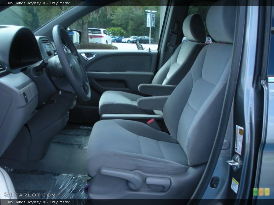 Gray Interior Photo for the 2009 Honda Odyssey LX #45060517
