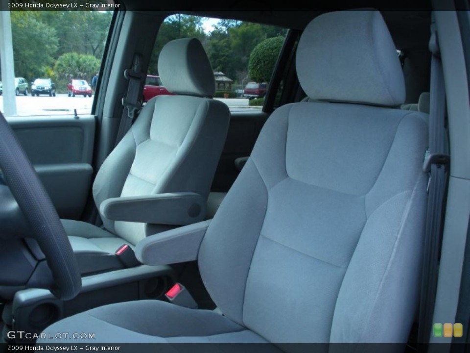 Gray Interior Photo for the 2009 Honda Odyssey LX #45060533