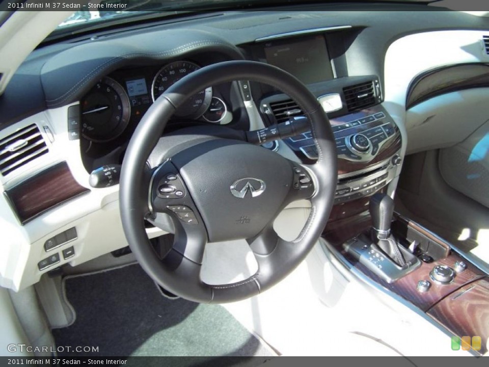 Stone 2011 Infiniti M Interiors