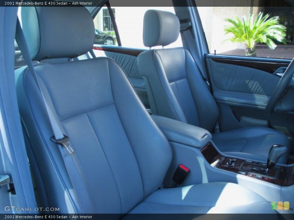 Ash Interior Photo for the 2001 Mercedes-Benz E 430 Sedan #45086295