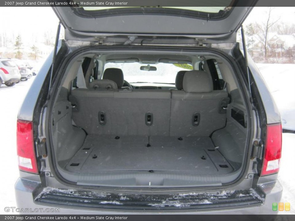 Medium Slate Gray Interior Trunk for the 2007 Jeep Grand Cherokee Laredo 4x4 #45089241