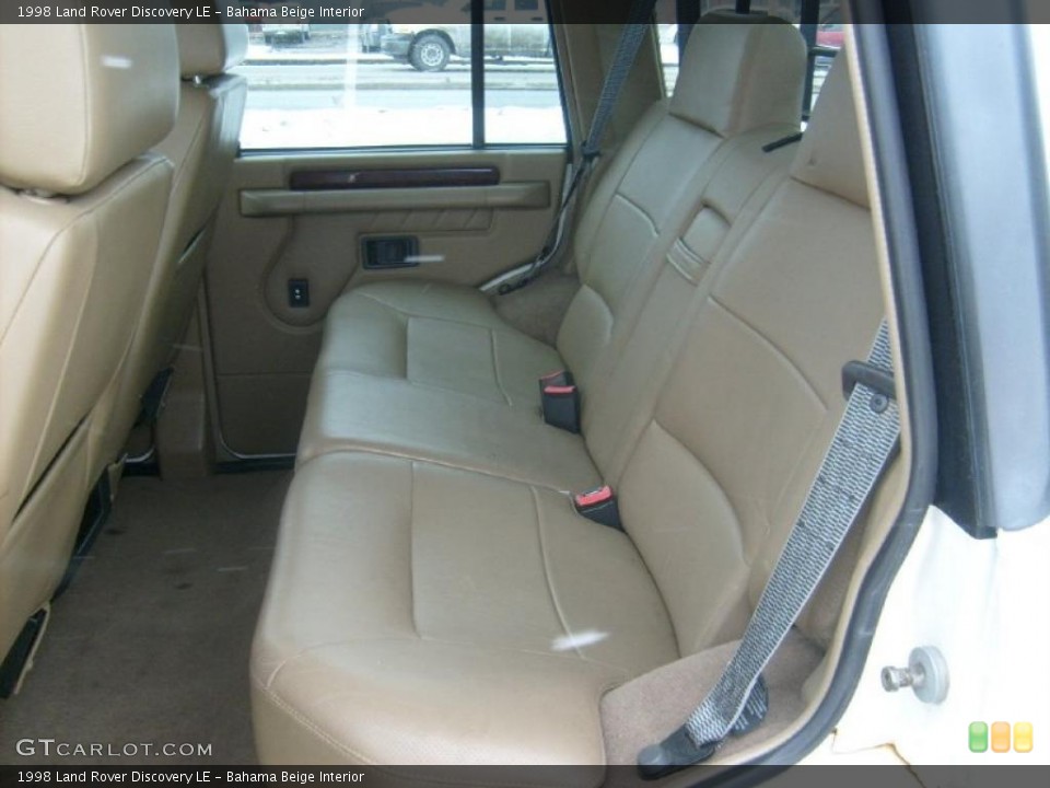 Bahama Beige Interior Photo for the 1998 Land Rover Discovery LE #45092637