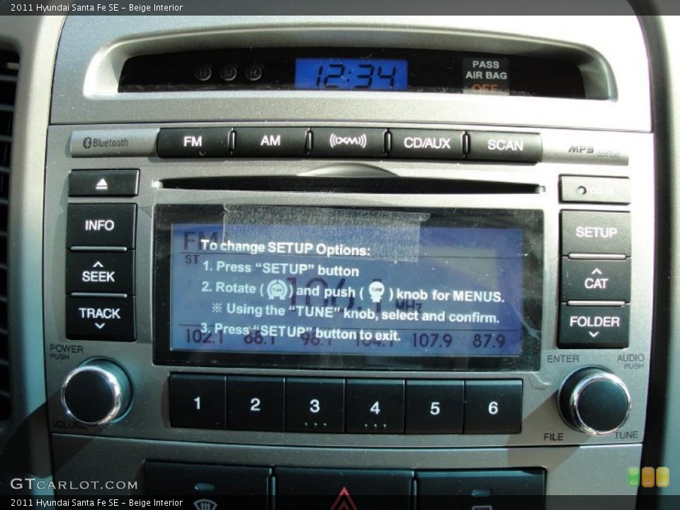 Beige Interior Controls for the 2011 Hyundai Santa Fe SE #45097490