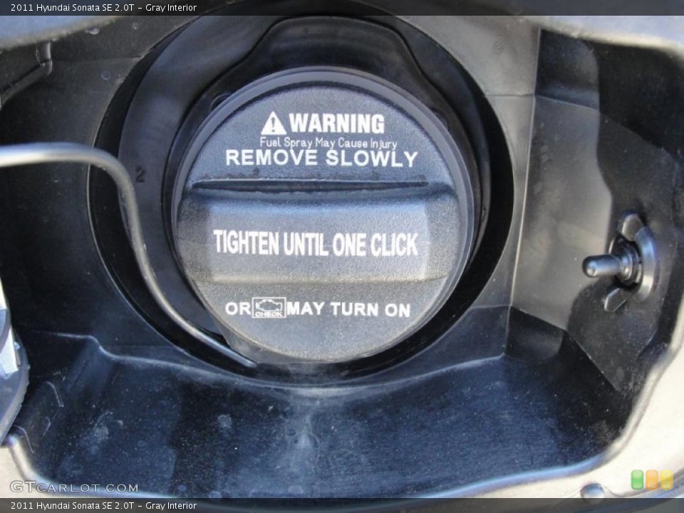 Gray Interior Controls for the 2011 Hyundai Sonata SE 2.0T #45097766