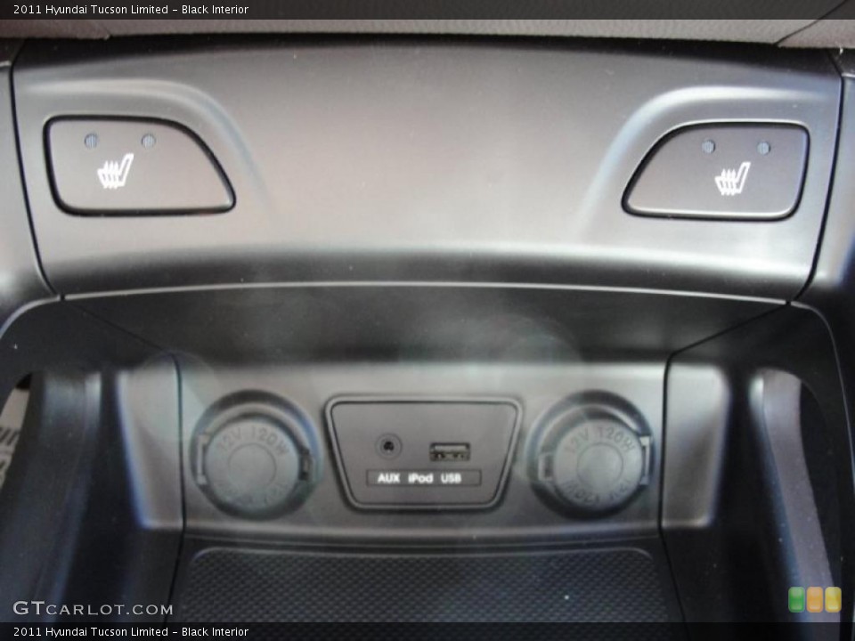 Black Interior Controls for the 2011 Hyundai Tucson Limited #45098766