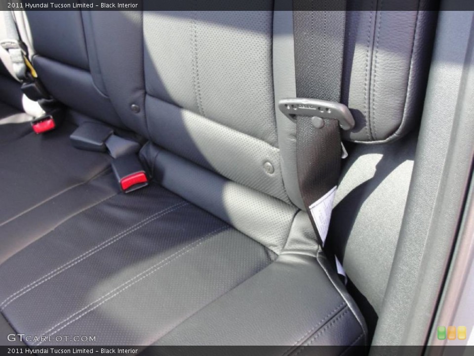 Black Interior Photo for the 2011 Hyundai Tucson Limited #45100250