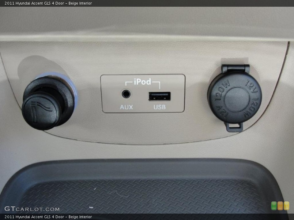 Beige Interior Controls for the 2011 Hyundai Accent GLS 4 Door #45100970