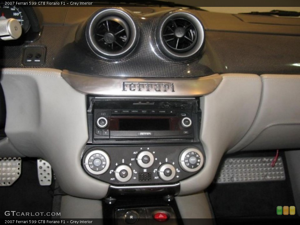 Grey Interior Controls for the 2007 Ferrari 599 GTB Fiorano F1 #45105992