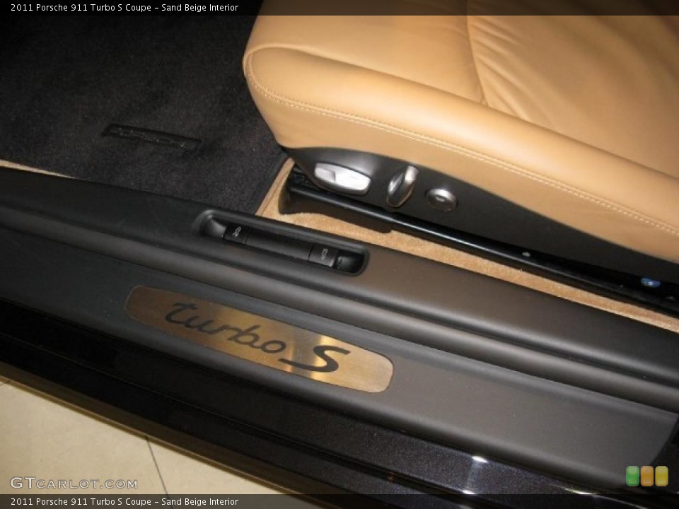 Sand Beige Interior Controls for the 2011 Porsche 911 Turbo S Coupe #45107124