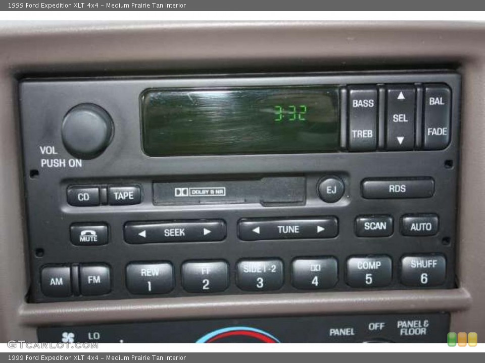 Medium Prairie Tan Interior Controls for the 1999 Ford Expedition XLT 4x4 #45109512