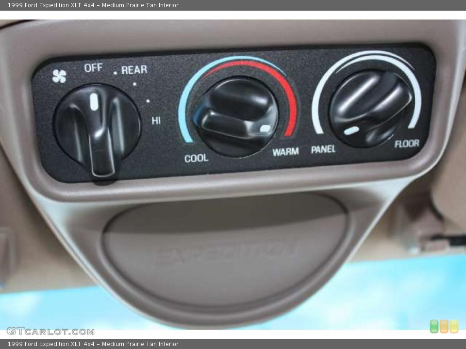Medium Prairie Tan Interior Controls for the 1999 Ford Expedition XLT 4x4 #45109542