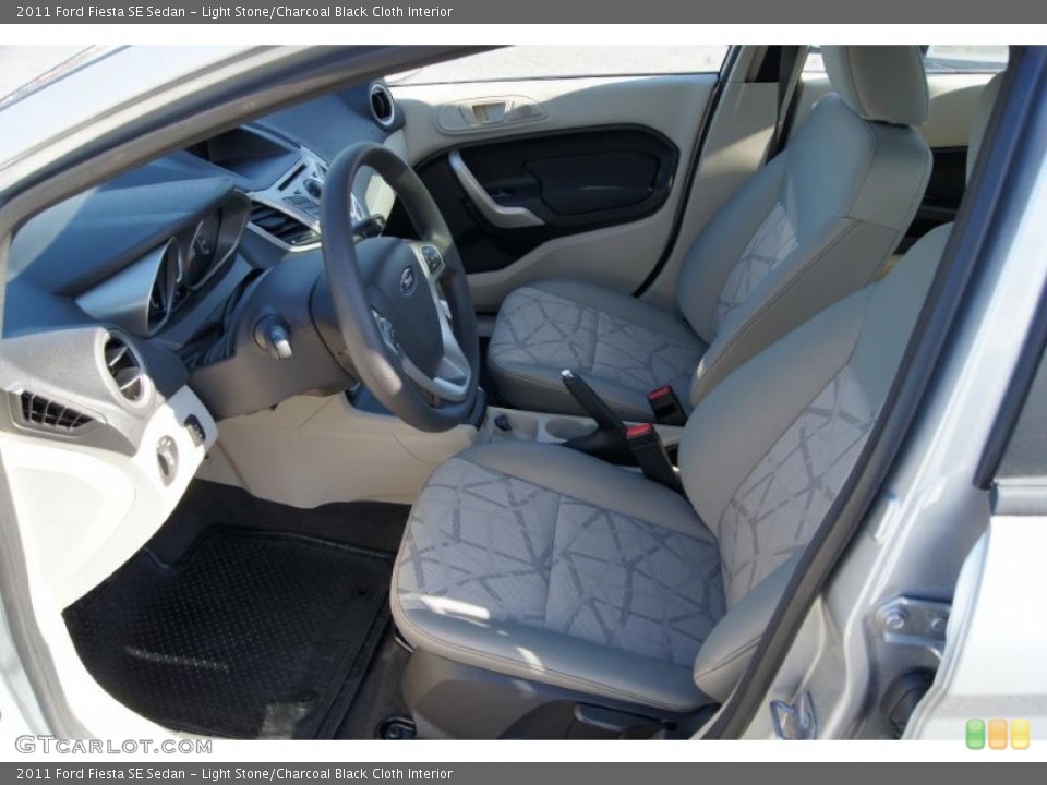 Light Stone/Charcoal Black Cloth Interior Photo for the 2011 Ford Fiesta SE Sedan #45114477