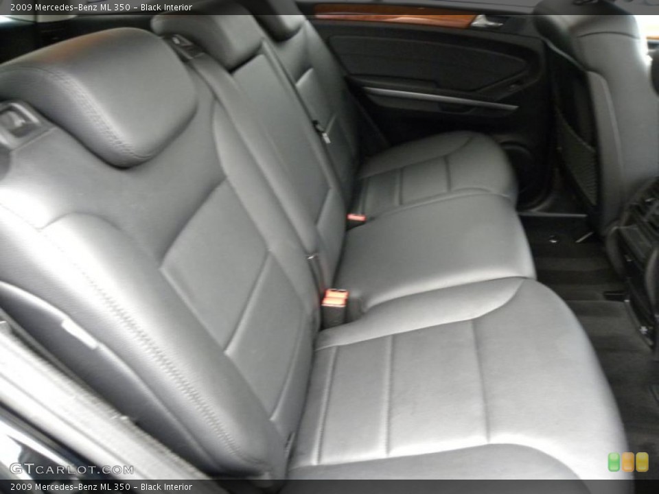 Black Interior Photo for the 2009 Mercedes-Benz ML 350 #45124574