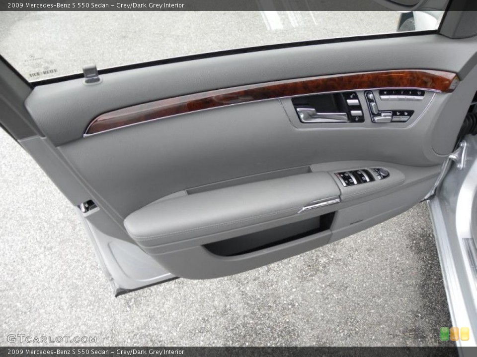 Grey/Dark Grey Interior Door Panel for the 2009 Mercedes-Benz S 550 Sedan #45125246