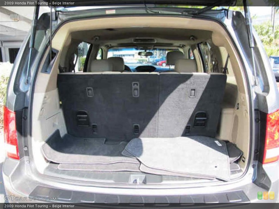 Beige Interior Trunk for the 2009 Honda Pilot Touring #45128346