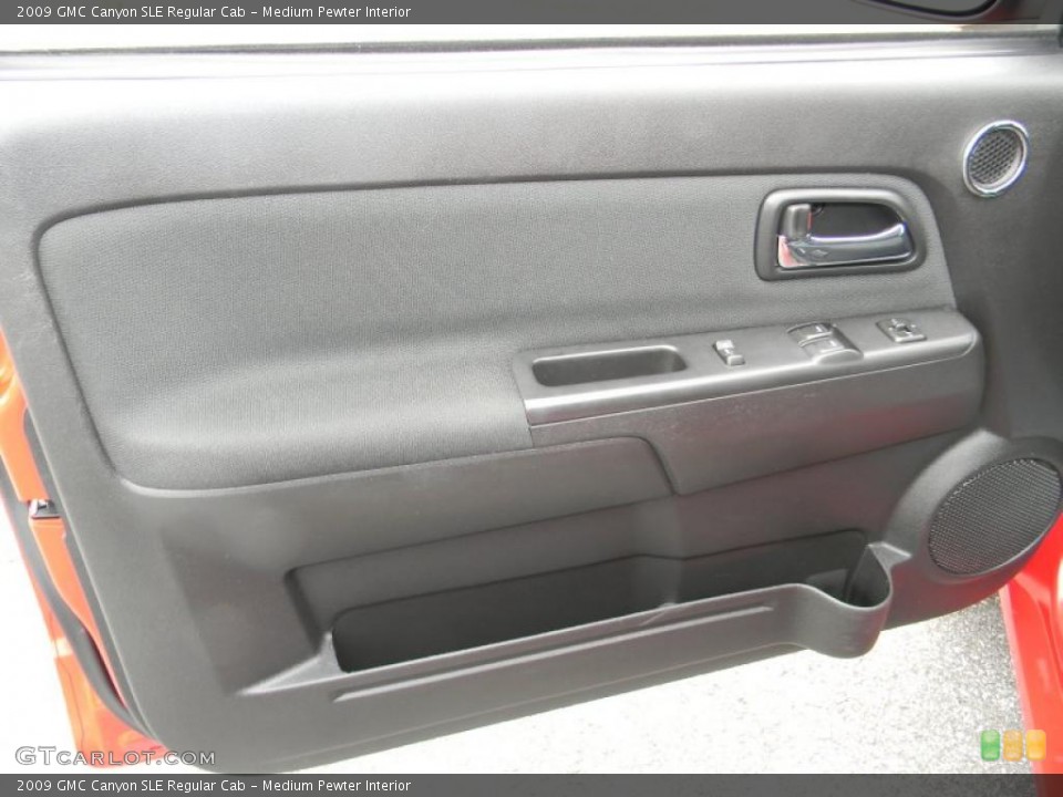 Medium Pewter Interior Door Panel for the 2009 GMC Canyon SLE Regular Cab #45133994