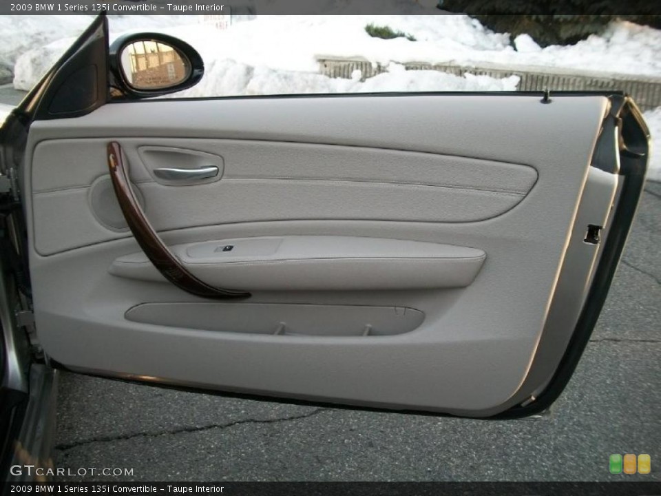 Taupe Interior Door Panel for the 2009 BMW 1 Series 135i Convertible #45140323