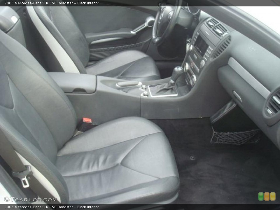 Black Interior Photo for the 2005 Mercedes-Benz SLK 350 Roadster #45155840