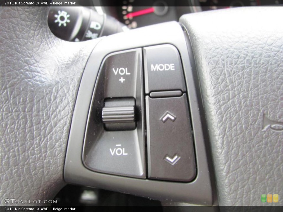 Beige Interior Controls for the 2011 Kia Sorento LX AWD #45155932