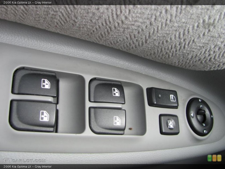 Gray Interior Controls for the 2006 Kia Optima LX #45159252