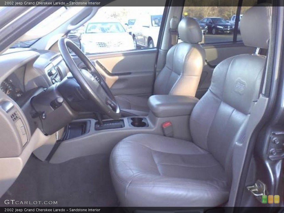 Sandstone Interior Photo for the 2002 Jeep Grand Cherokee Laredo #45159844