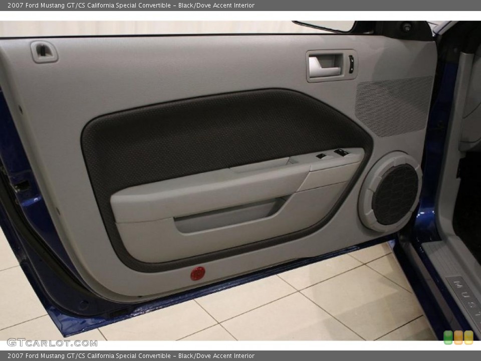 Black/Dove Accent Interior Door Panel for the 2007 Ford Mustang GT/CS California Special Convertible #45173947