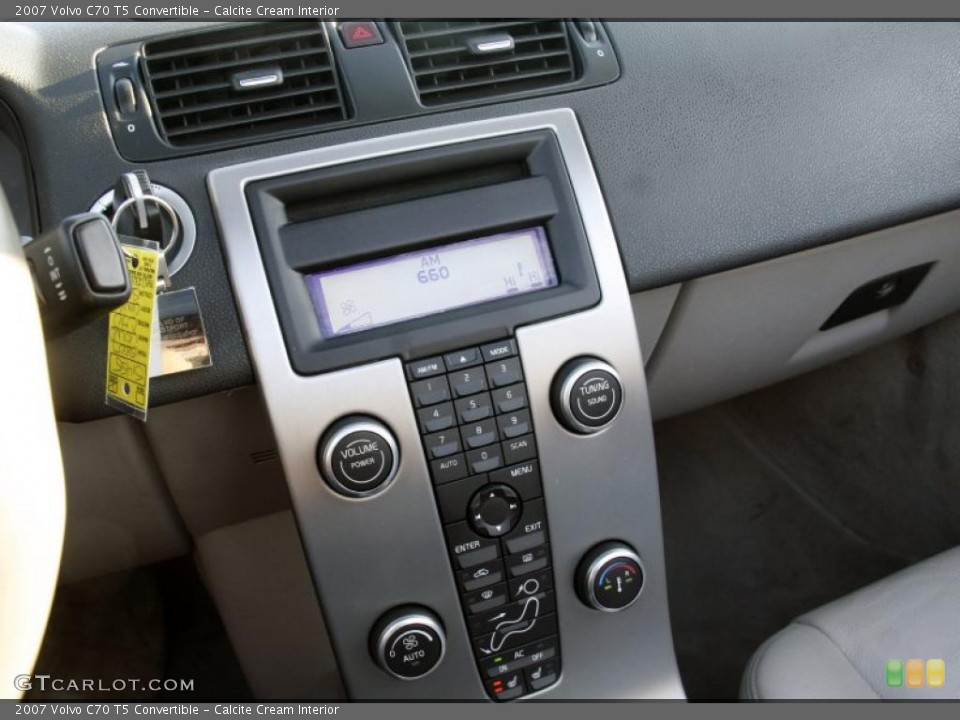 Calcite Cream Interior Controls for the 2007 Volvo C70 T5 Convertible #45197037