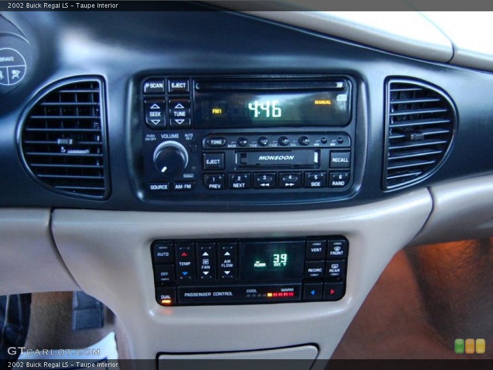 Taupe Interior Controls for the 2002 Buick Regal LS #45200733