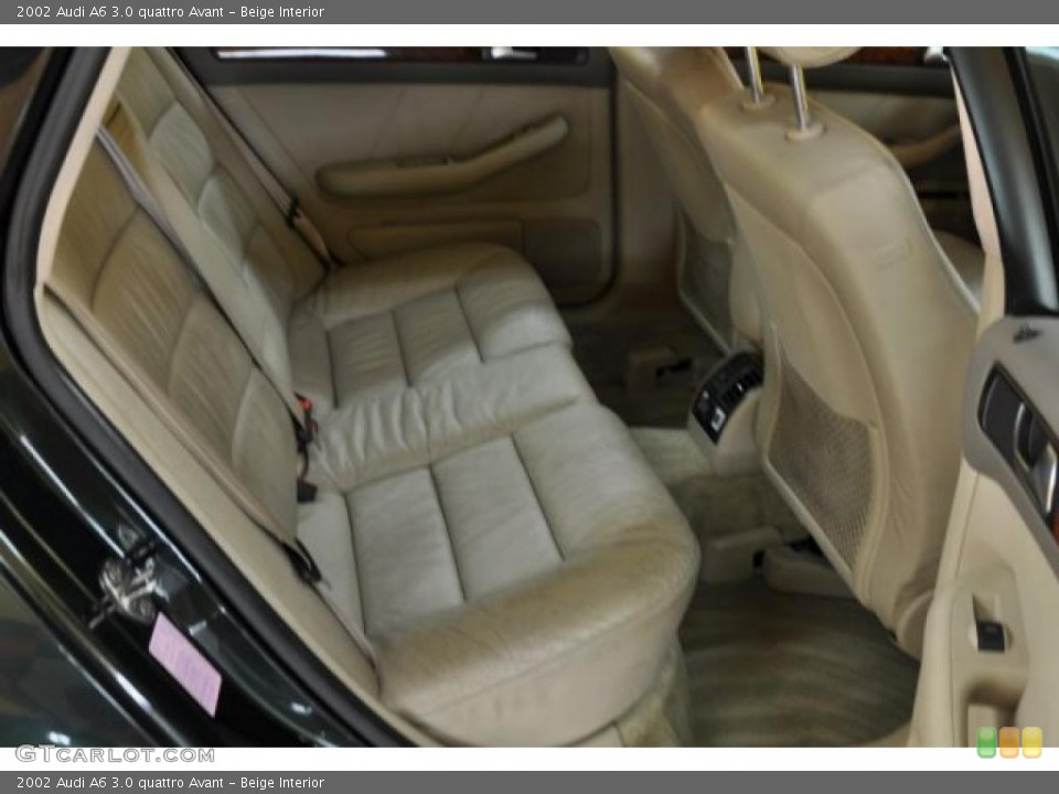 Beige Interior Photo for the 2002 Audi A6 3.0 quattro Avant #45208225