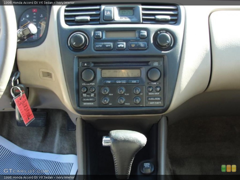 Ivory Interior Controls for the 1998 Honda Accord EX V6 Sedan #45214917