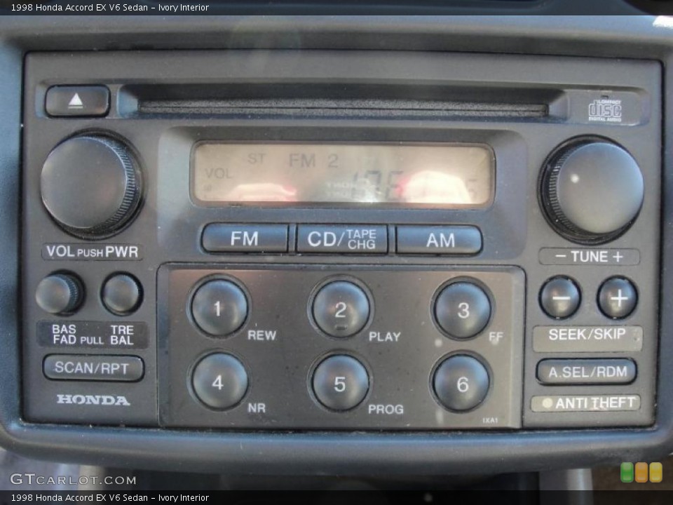 Ivory Interior Controls for the 1998 Honda Accord EX V6 Sedan #45214949