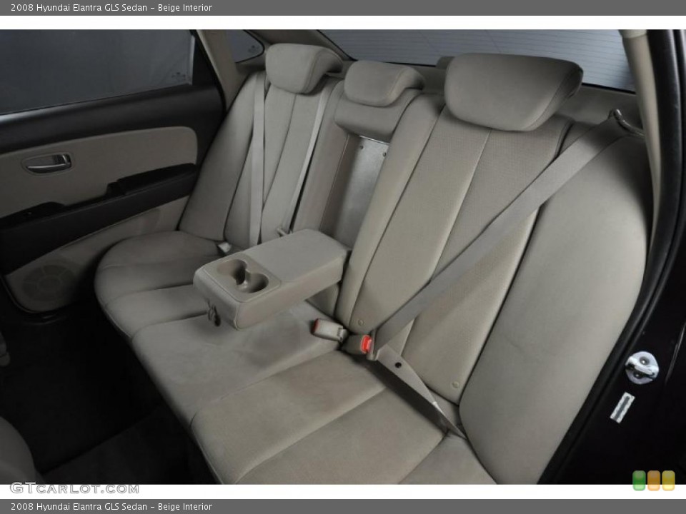 Beige Interior Photo for the 2008 Hyundai Elantra GLS Sedan #45216145