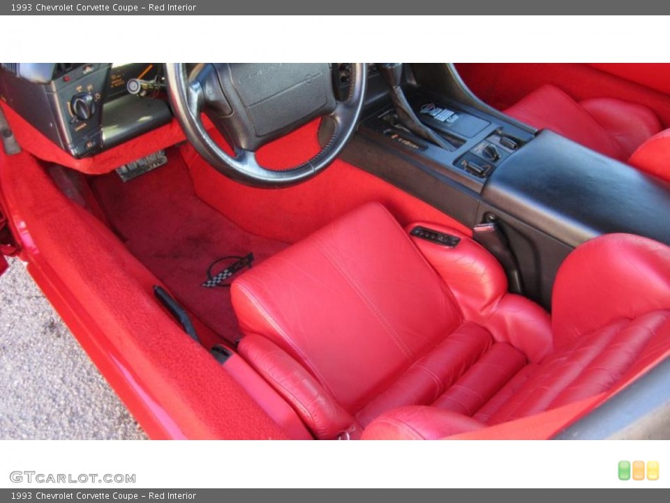 Red Interior Photo for the 1993 Chevrolet Corvette Coupe #45222617