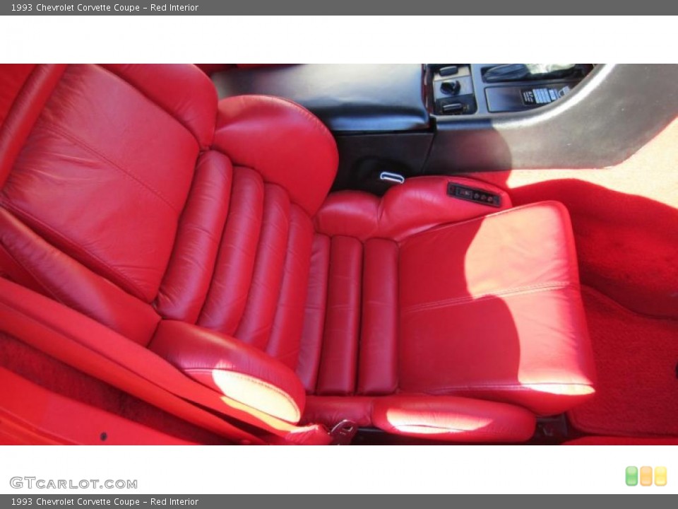 Red Interior Photo for the 1993 Chevrolet Corvette Coupe #45222701