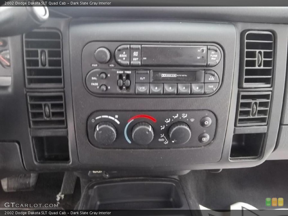 Dark Slate Gray Interior Controls for the 2002 Dodge Dakota SLT Quad Cab #45223333