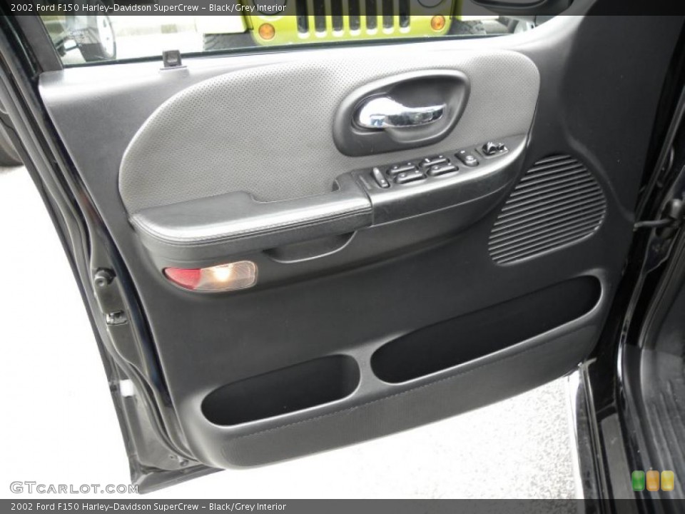 Black/Grey Interior Door Panel for the 2002 Ford F150 Harley-Davidson SuperCrew #45224149
