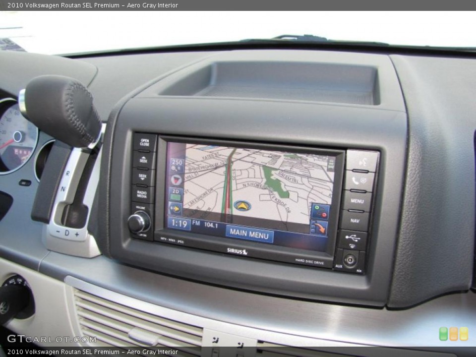 Aero Gray Interior Navigation for the 2010 Volkswagen Routan SEL Premium #45234393
