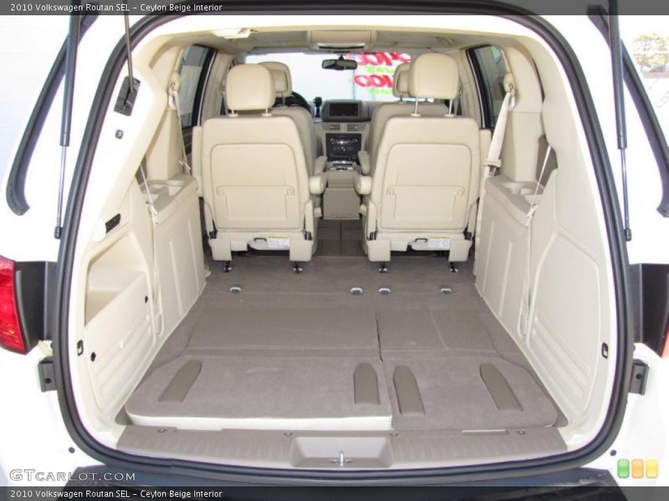 Ceylon Beige Interior Trunk for the 2010 Volkswagen Routan SEL #45235185