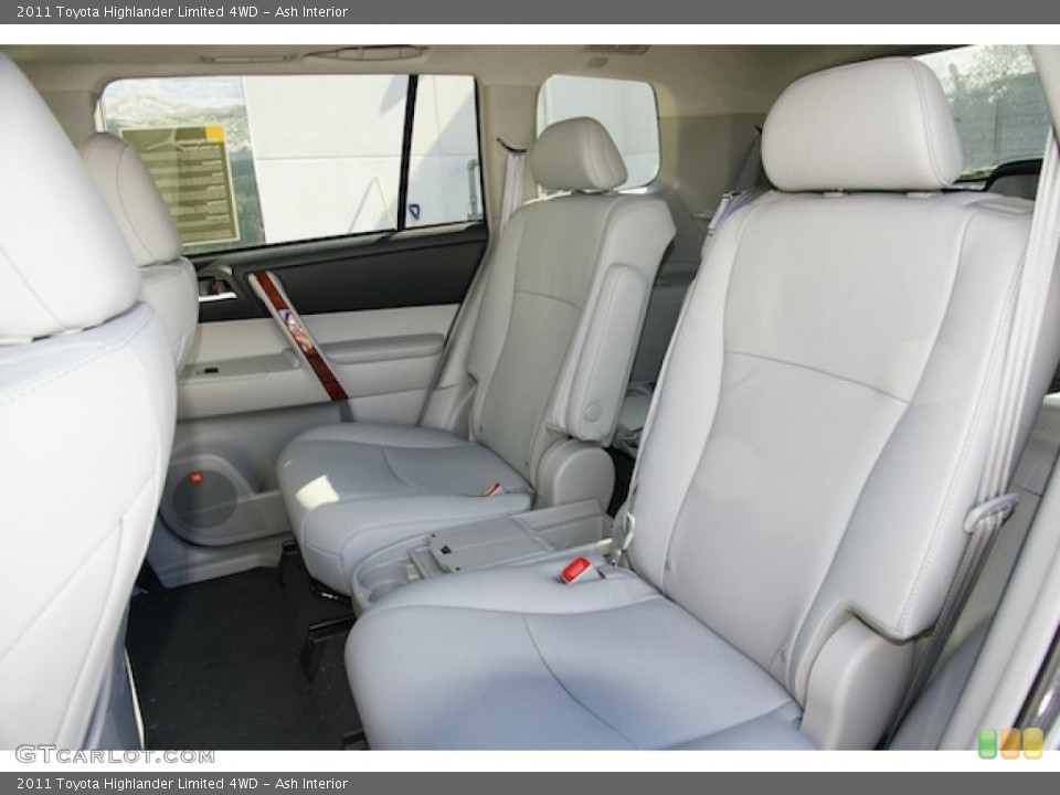 Ash Interior Photo for the 2011 Toyota Highlander Limited 4WD #45237813