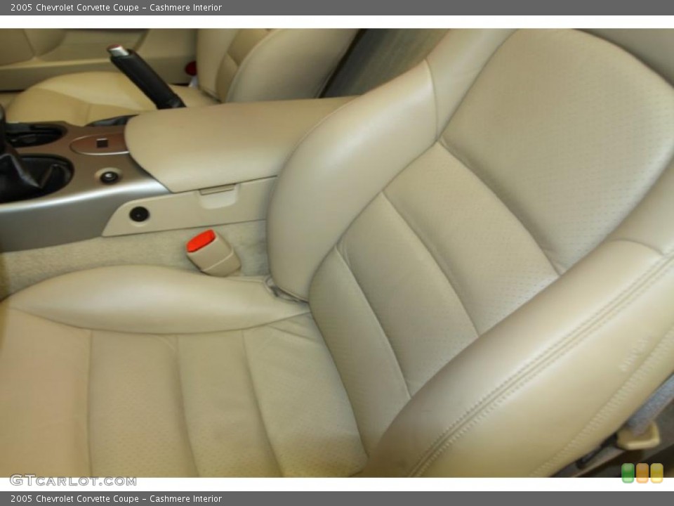 Cashmere Interior Photo for the 2005 Chevrolet Corvette Coupe #45239950